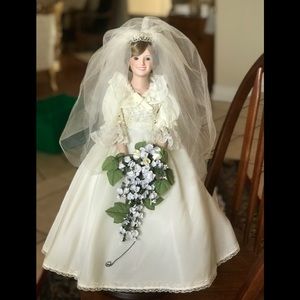 THE PRINCESS DIANA BRIDE DOLL BY DANBURY MINT